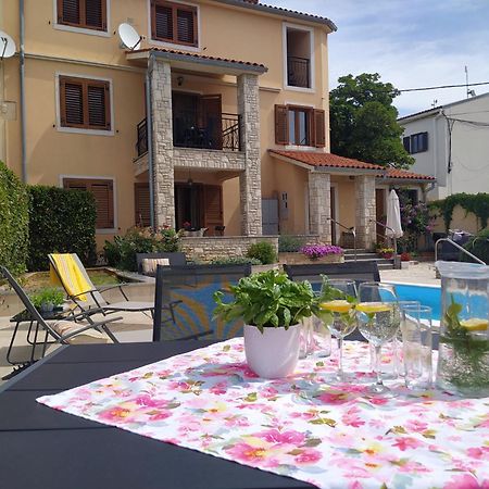 Villa Krasa Sea View Apartmants With Pool Liznjan Ngoại thất bức ảnh