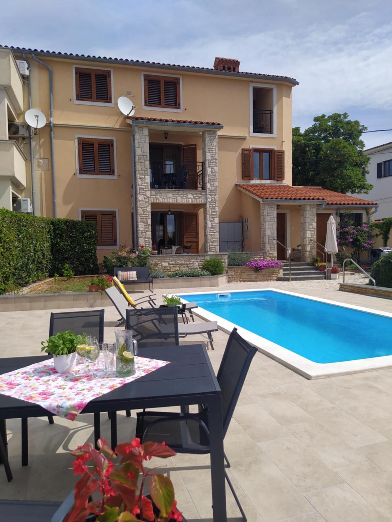 Villa Krasa Sea View Apartmants With Pool Liznjan Ngoại thất bức ảnh